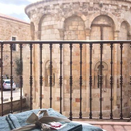 Casa Santa Maria La Nueva Con Aire Acondicionado Leilighet Zamora Eksteriør bilde