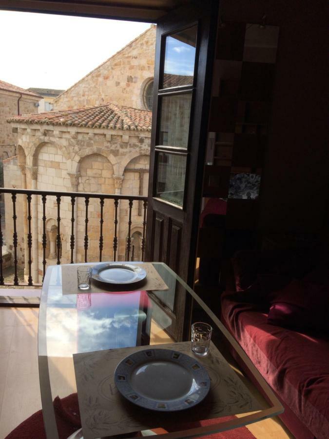 Casa Santa Maria La Nueva Con Aire Acondicionado Leilighet Zamora Eksteriør bilde